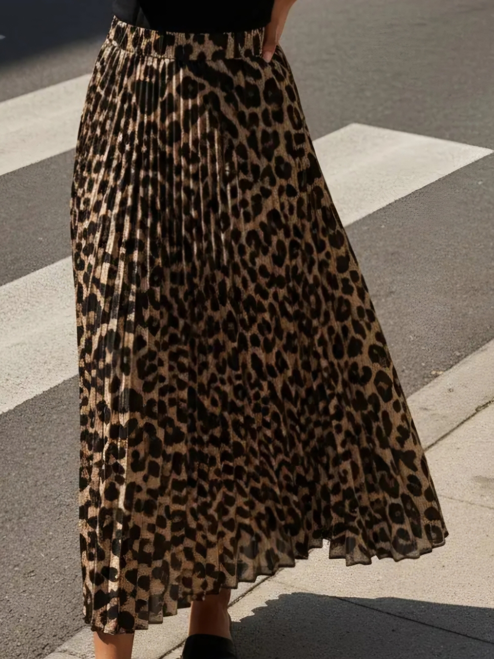 Leopard Pleated Midi Skirt in Brown